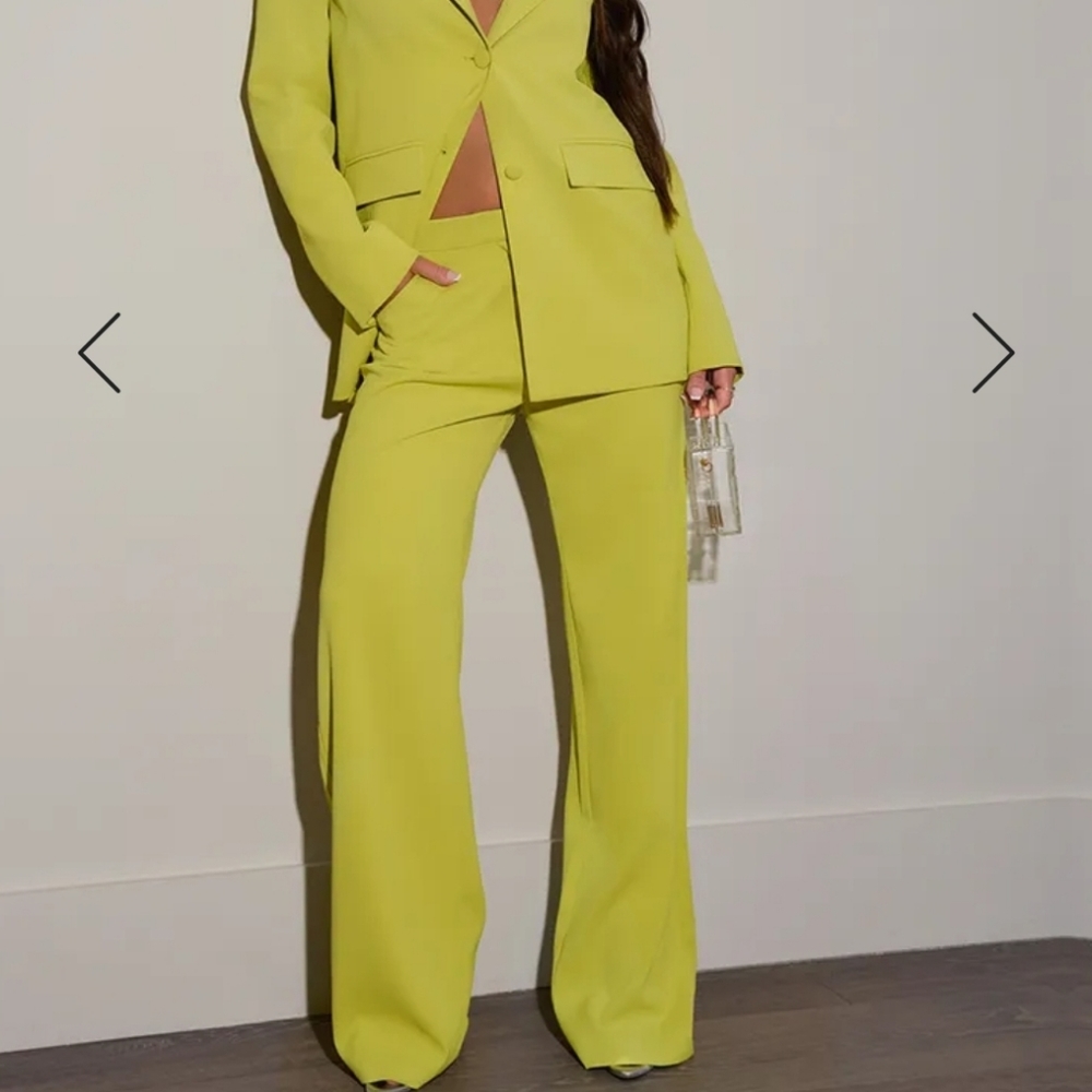 naked wardrobe Bossed up Suit pants Size L Chartreuse